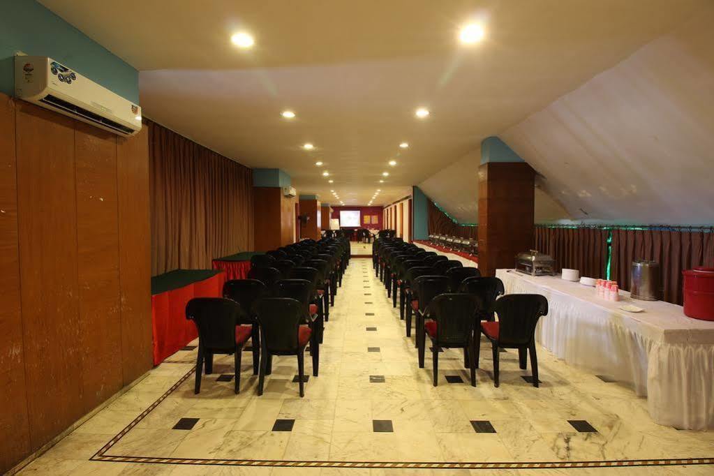 Clarks Inn- Grand Gorakhpur Eksteriør billede